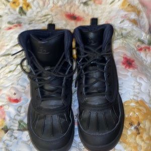 Nike Woodside 2 High ACG size 5.5Y